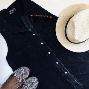 Black mineral wash ModCloth tunic 🖤🌫